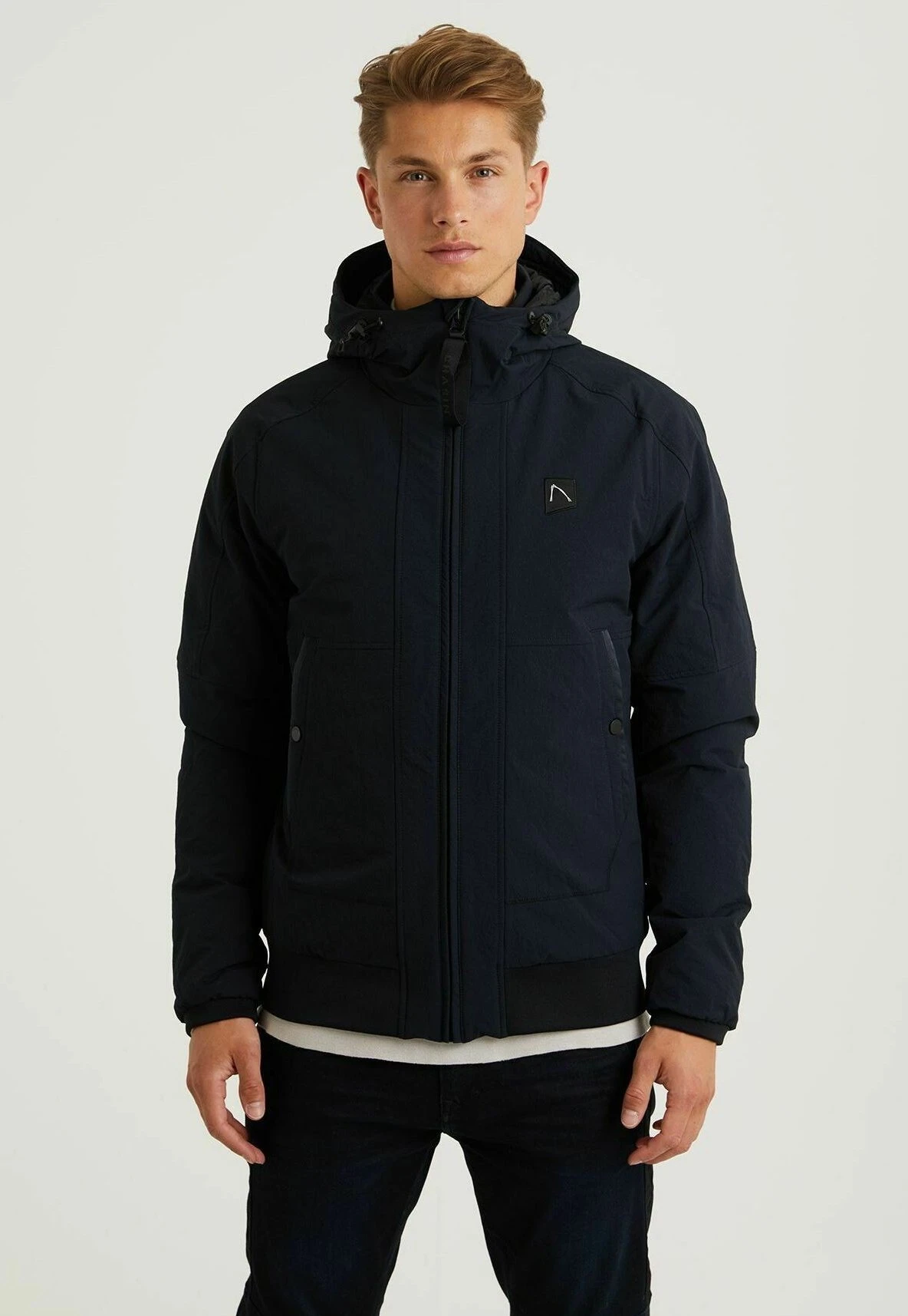 RETURN HYBRID - Mantel 3 RETURN HYBRID - Mantel