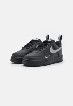 Nike Sportswear AIR FORCE 1 07 LV8 UT TU - Sneakers Laag