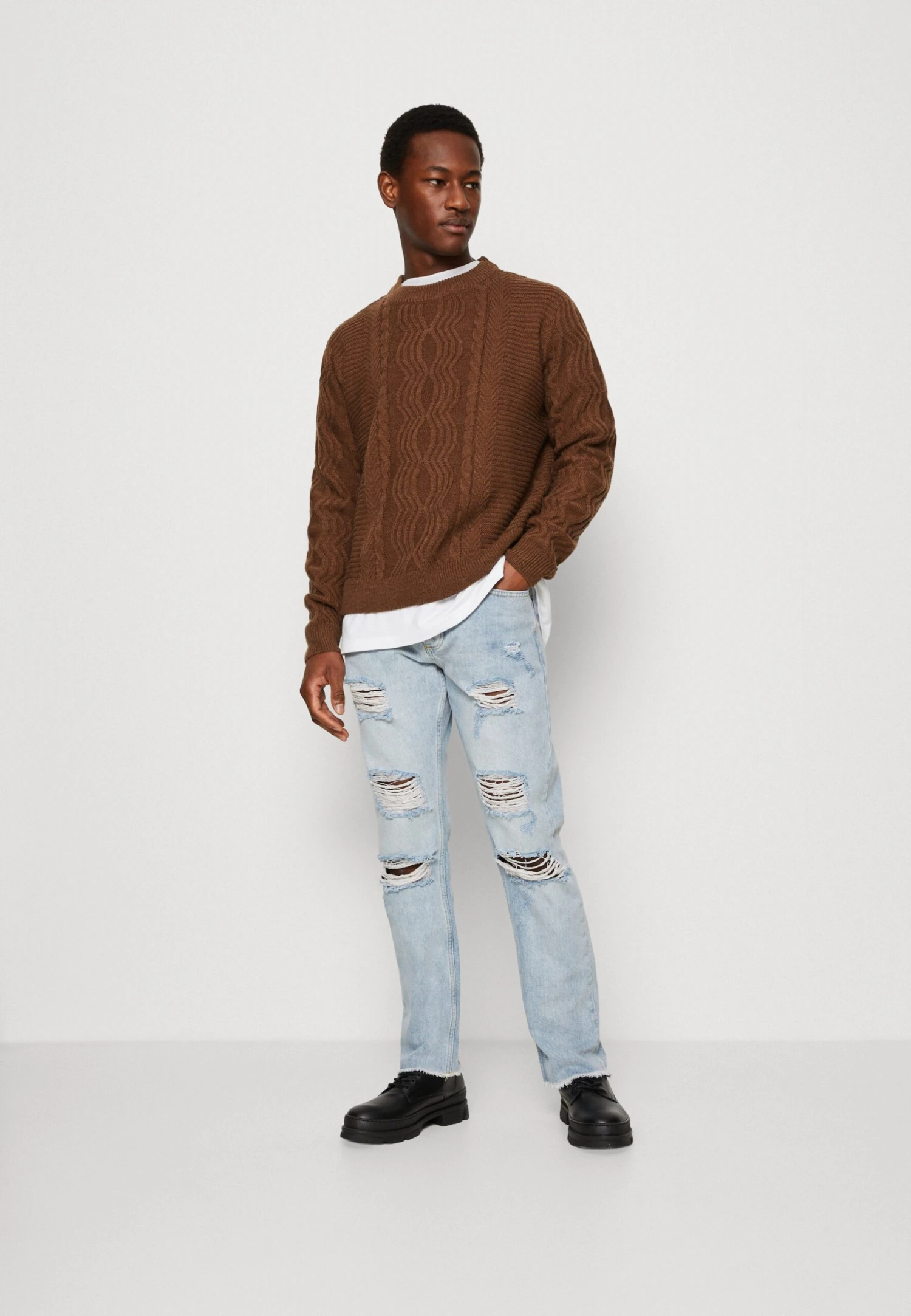 RIPPED KNEE - Straight Leg Jeans 4 RIPPED KNEE - Straight Leg Jeans - Afbeelding 2