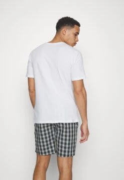 Boss URBAN SET - Pyjama 10 Boss URBAN SET - Pyjama -Heren Kleding Winkel 0a66d25f1ea749fd95210ea1bc908a97