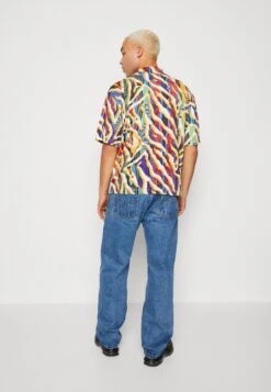 CARLO COLUCCI UNISEX - Overhemdblouse 9 CARLO COLUCCI UNISEX - Overhemdblouse -Heren Kleding Winkel 0ab5ee516c104e41b3de126cb16c17a3