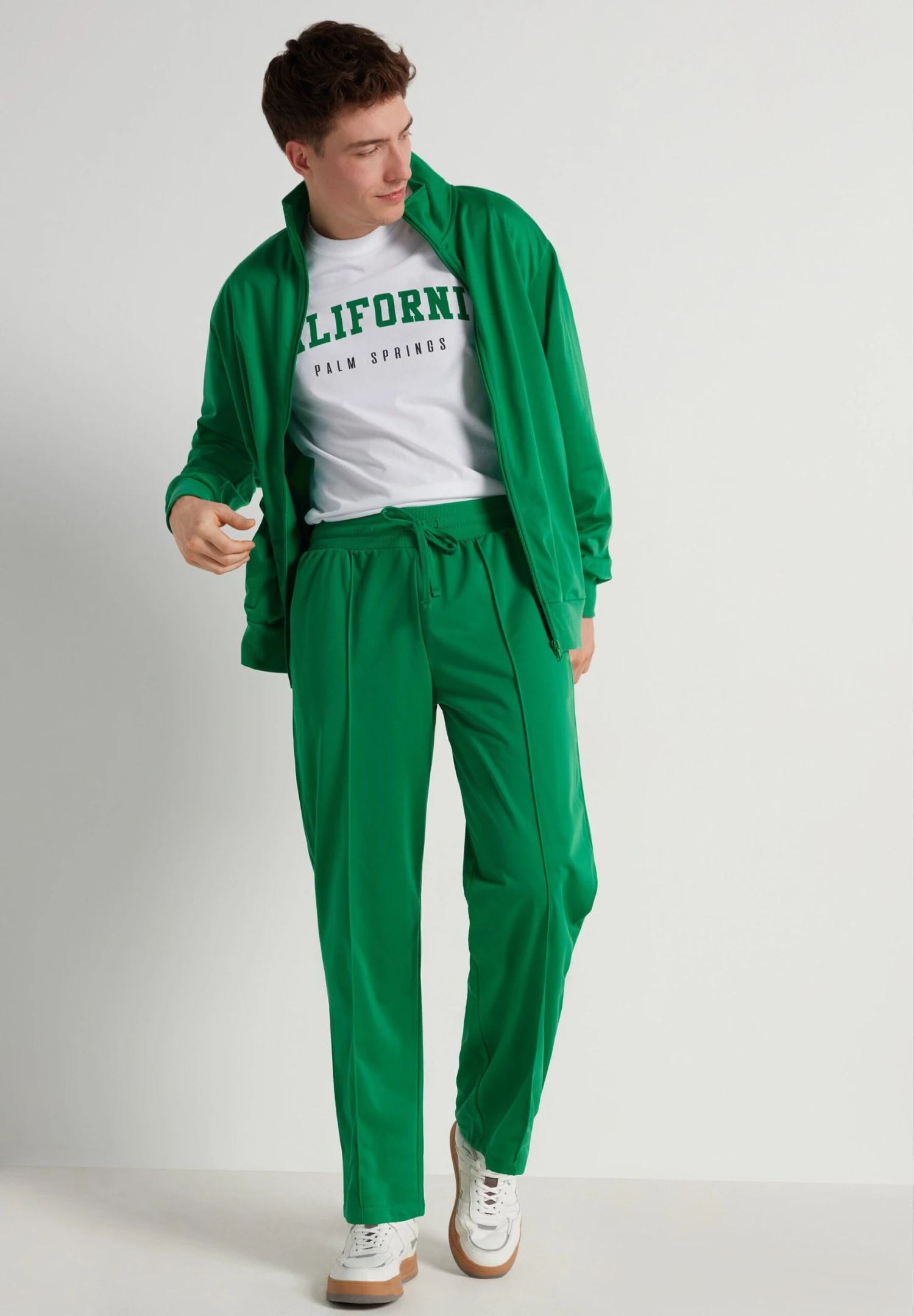 LARGO - Trainingsbroek 4 LARGO - Trainingsbroek - Afbeelding 2