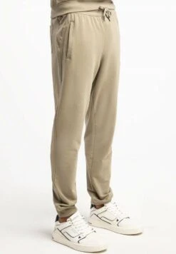 Guess ADAM - Trainingsbroek 11 Guess ADAM - Trainingsbroek -Heren Kleding Winkel 10e9200333954e0da578d35d78b1a91a