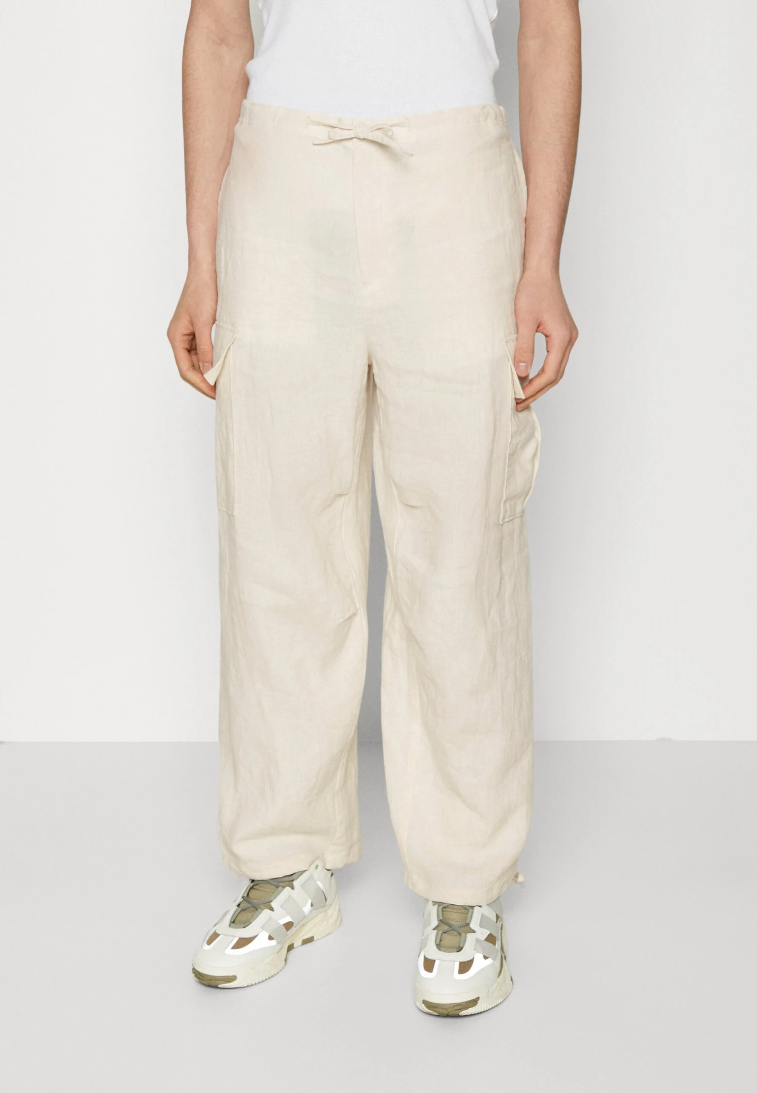 WEEKDAY MATS PARACHUTE TROUSER - Cargobroek 3 WEEKDAY MATS PARACHUTE TROUSER - Cargobroek