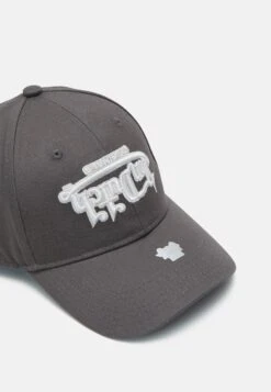 Von Dutch DETROIT UNISEX - Pet 7 Von Dutch DETROIT UNISEX - Pet -Heren Kleding Winkel 234a659732e94be09fb3cb4b96709940