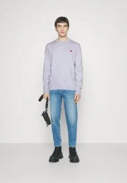 Hugo SAN CASSIUS - Trui 7 Hugo SAN CASSIUS - Trui -Heren Kleding Winkel 23e312d66b9548babc633525b1699916