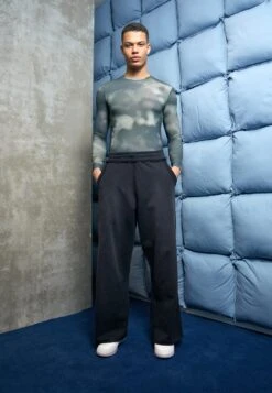 Nieuwkomers -Heren Kleding Winkel 2430b7c9f01c403e9a2efcf9cd50c910