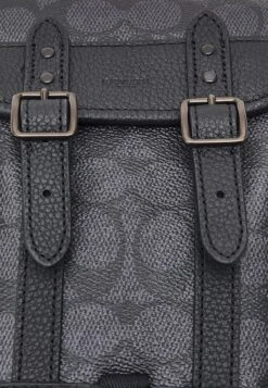 Coach HITCH BACKPACK IN SIGNATURE UNISEX - Rugzak -Heren Kleding Winkel 263c3d9077fd4bcdb7bd7f6df537a6d3