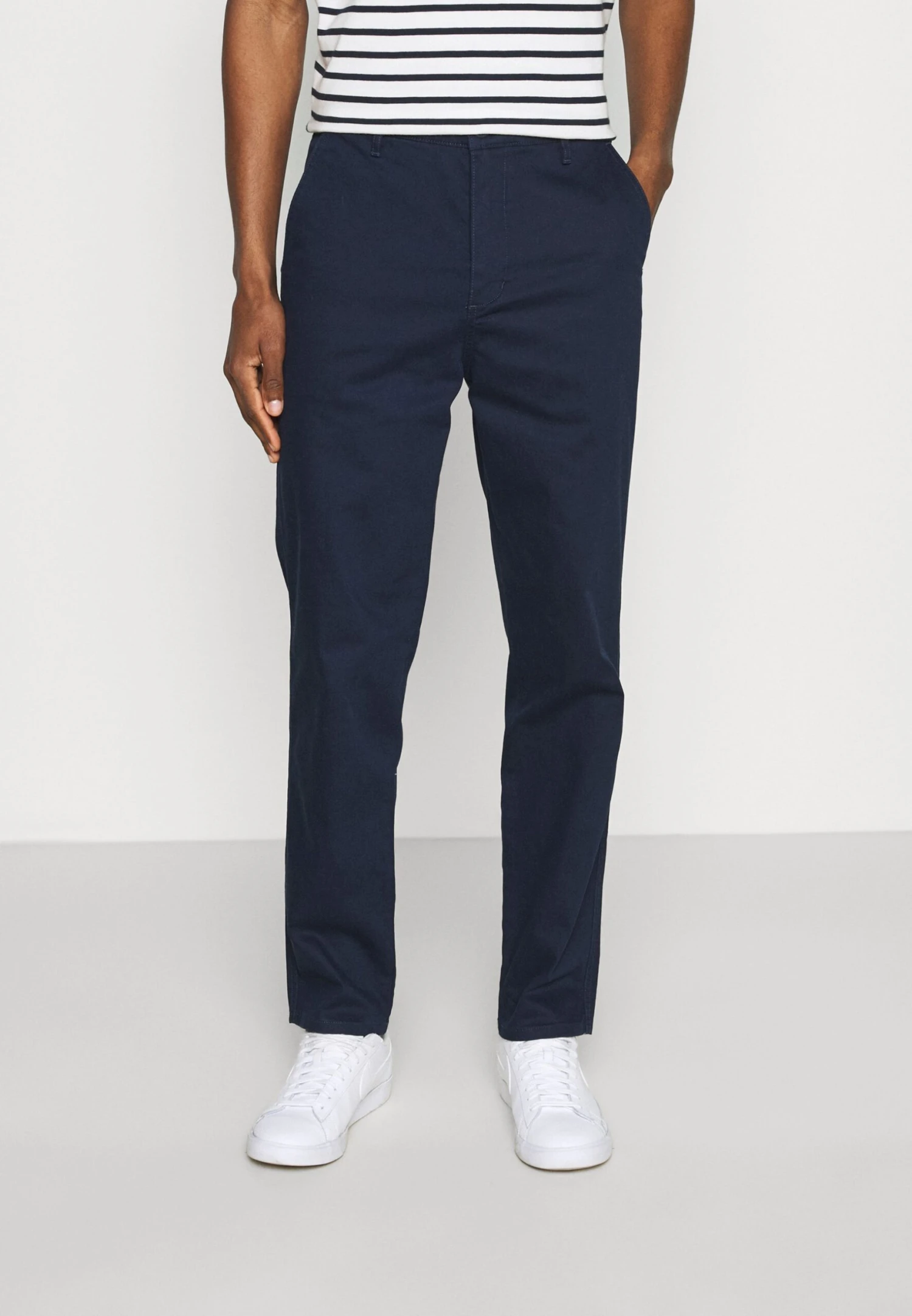 Dockers ALPHA ICON - Chino 3 Dockers ALPHA ICON - Chino