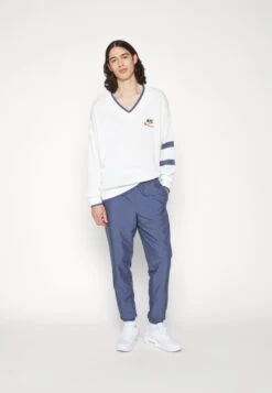 Nike Sportswear NIKE TREND SWEATER - Trui -Heren Kleding Winkel 286d93b147514a5fabb8367478622e6b