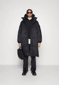 ZALI PUFFER COAT UNISEX - Winterjas 9 ZALI PUFFER COAT UNISEX - Winterjas -Heren Kleding Winkel 358c81862bba4dbda586abee40d925e6