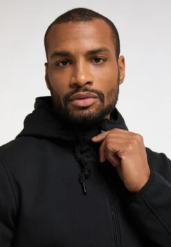 TUFFSKULL TUFFSPORTS - Outdoorjas 9 TUFFSKULL TUFFSPORTS - Outdoorjas -Heren Kleding Winkel 405a463d57c74046bb4b66b27b286d78