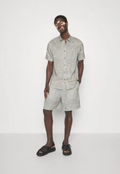 Emporio Armani BERMUDA - Trainingsbroek -Heren Kleding Winkel 4254bc1ec9f34015aed8d3e3df9caf48