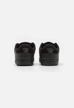 Etnies ESTRELLA - Sneakers Laag 8 Etnies ESTRELLA - Sneakers Laag -Heren Kleding Winkel 5a2f7548ef85474d8bb47c5405fa816b