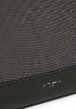 Le Tanneur GASPARD - Rugzak 7 Le Tanneur GASPARD - Rugzak -Heren Kleding Winkel 889ff2578ed34bb7bde92a33ba585206