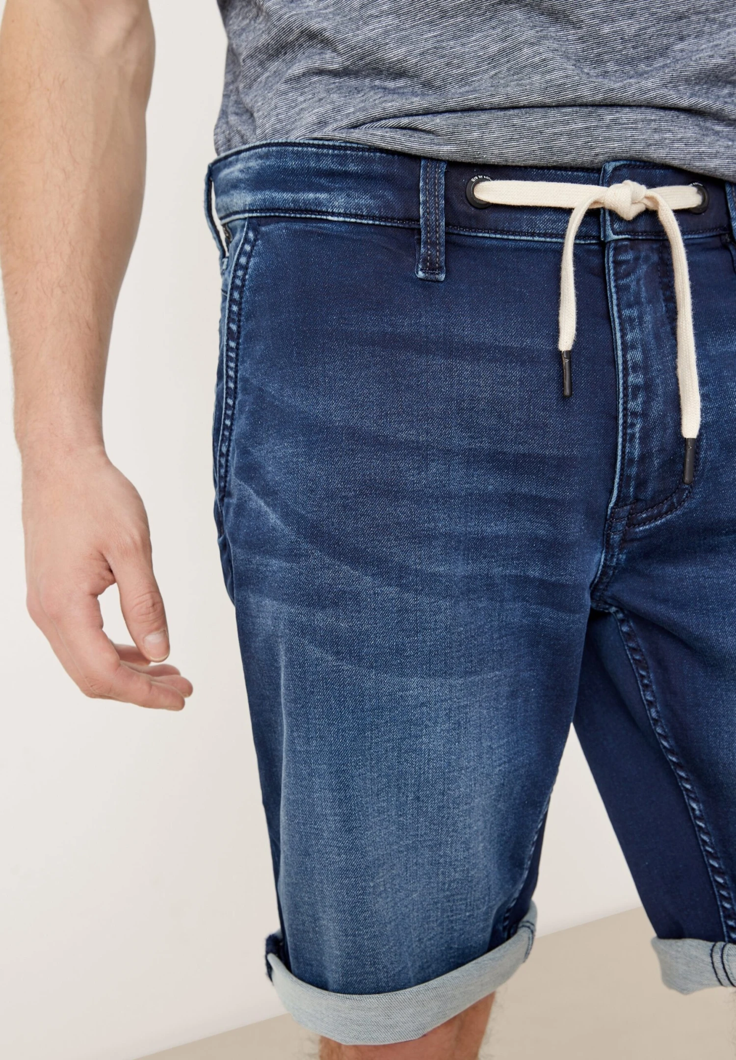 QS By S.Oliver Jeansshort 8 QS By S.Oliver Jeansshort - Afbeelding 6