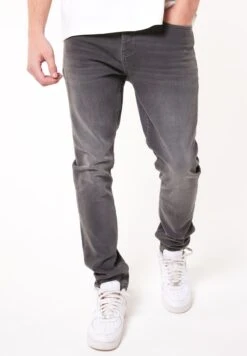 NEIL - Slim Fit Jeans