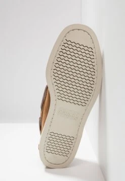 Sebago DOCKSIDES PORTLAND CRAZY HORSE - Bootschoenen 10 Sebago DOCKSIDES PORTLAND CRAZY HORSE - Bootschoenen -Heren Kleding Winkel a6aaffac3a7d44af93e02bfc68fb23cc