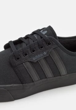 Adidas Originals SEELEY XT UNISEX - Sneakers Laag -Heren Kleding Winkel ac385e55b35040c78cd4f865aef19223