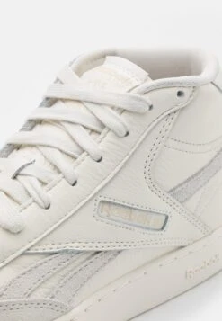 Reebok Classic CLUB C FORM UNISEX - Sneakers Hoog -Heren Kleding Winkel aebb5619259042a89b9a283d1c9ed795