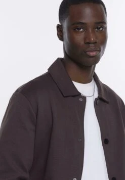 RIVER ISLAND Korte Jassen -Heren Kleding Winkel b4f09d64b5d94163ac7cb2e81b45a413