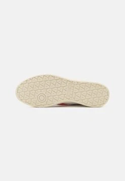 Diadora TORNEO UNISEX - Sneakers Laag 10 Diadora TORNEO UNISEX - Sneakers Laag -Heren Kleding Winkel bf480f0003514bc88428d19d84dc9274