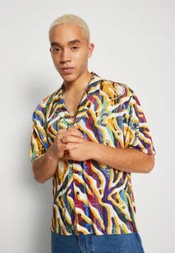 CARLO COLUCCI UNISEX - Overhemdblouse 10 CARLO COLUCCI UNISEX - Overhemdblouse -Heren Kleding Winkel c8629a3c9a044f35b4499fff3067fddb