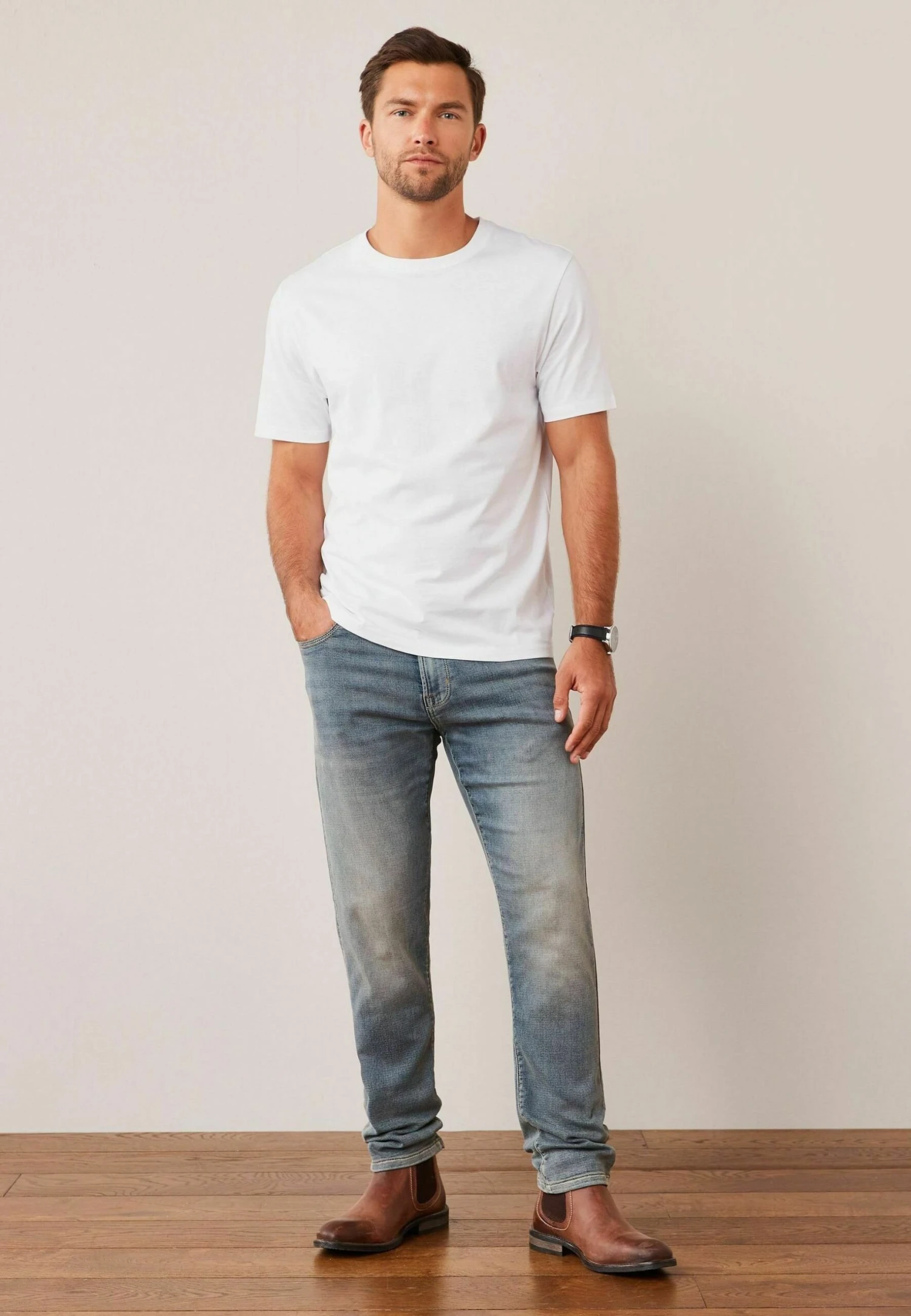 Next ESSENTIAL CREW NECK REGULAR FIT - T-shirt Basic 4 Next ESSENTIAL CREW NECK REGULAR FIT - T-shirt Basic - Afbeelding 2