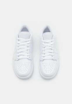 AIR JORDAN 1 - Sneakers Laag 9 AIR JORDAN 1 - Sneakers Laag -Heren Kleding Winkel d5723a62f0f545568defa8b2e4b8c905