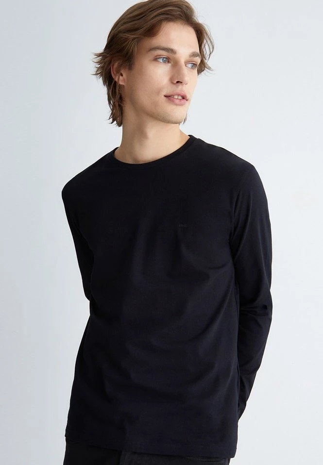 MEDIUM - Longsleeve 4 MEDIUM - Longsleeve - Afbeelding 2